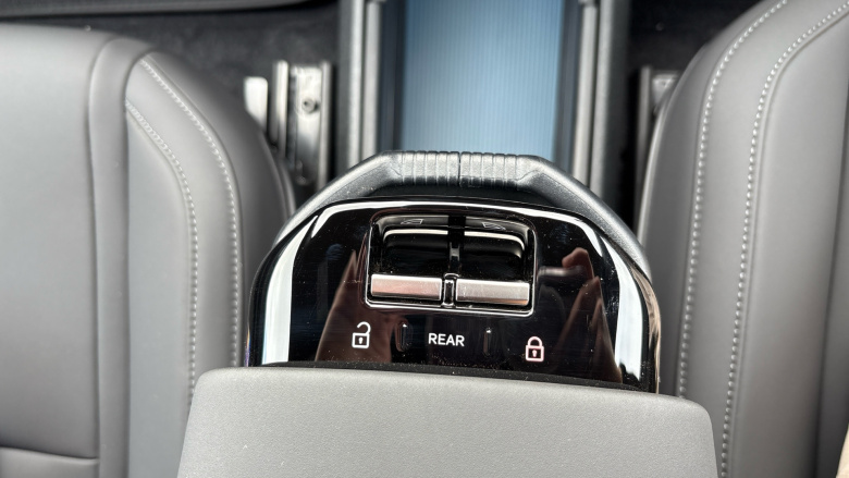 Volvo EX30 315kW Twin Motor Performance Plus 69kWh 5dr Auto Electric Estate